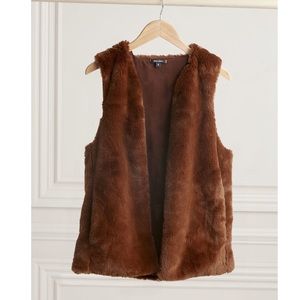 RETIRED Fur Vest 🍁
